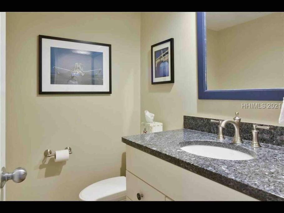 In The Heart Of Harbour Town 2Br 2Ba Pool Access Close To Beach Гілтон-Гед-Айленд Екстер'єр фото